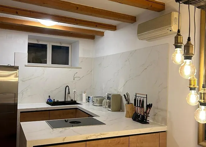 Willa Dardin Donje Celo